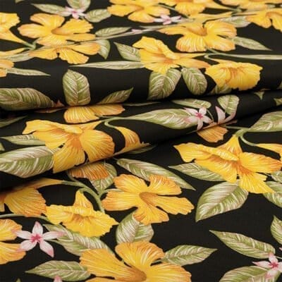 Tecido Acquablock Flores® Impermeável Karsten 140cm Viva